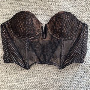 Victoria’s Secret Strapless Corset Bra 34B